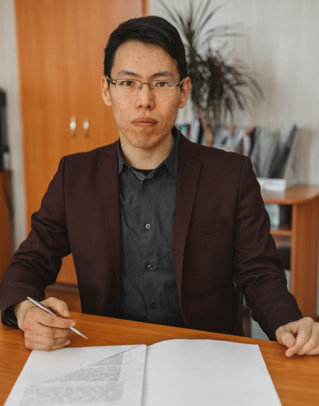 Бадмаев Андрей Хобисхалович